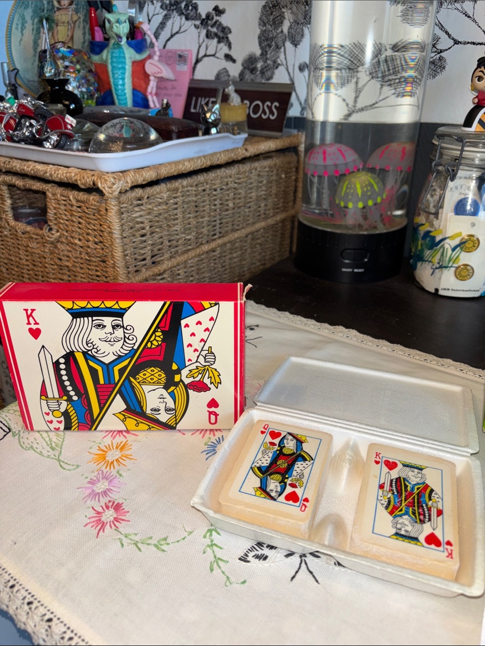 NIB VINTAGE AVON Royal Hearts Hostess Soaps set shaped like playing cards